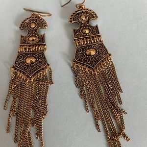 Gold tone chain drop earrings 3 1/2 long
